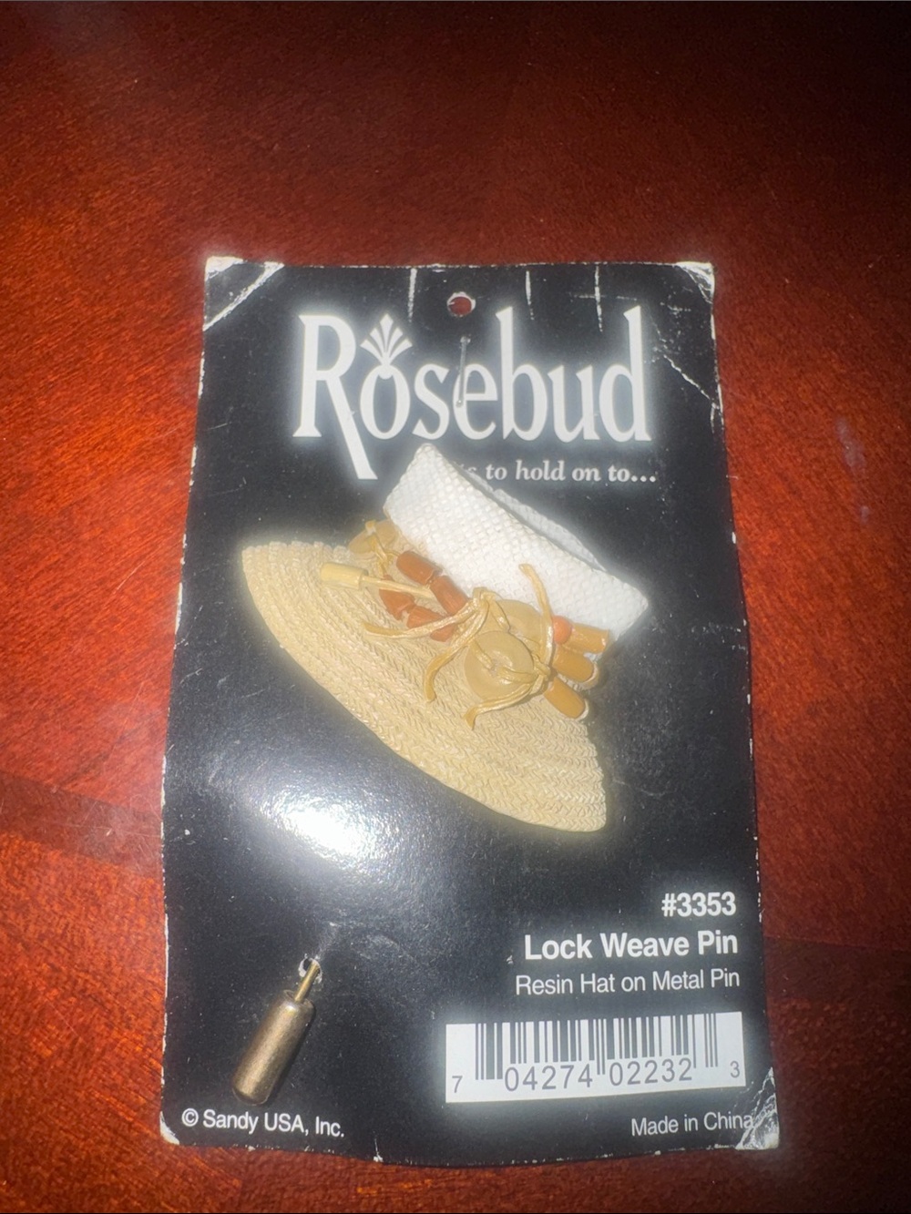 Rosebud Straw Hat Lapel Pin in Beige and White with Tan Accents